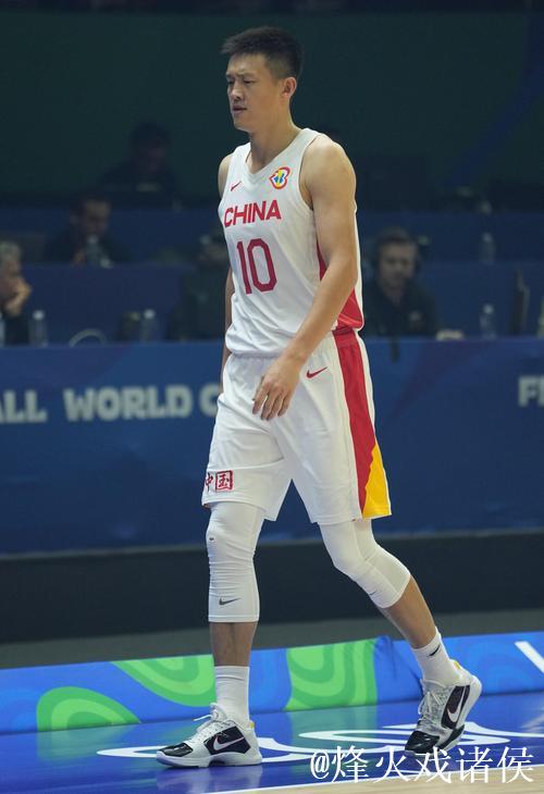 又一位少帅!周鹏出任深圳男篮主教练兼球员 又一位少帅!周鹏出任深圳男篮主教练兼球员