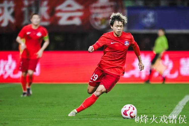 茹子楠:世界波靠多年加练,期待自己的百场中超 茹子楠:世界波靠多年加练,期待自己的百场中超